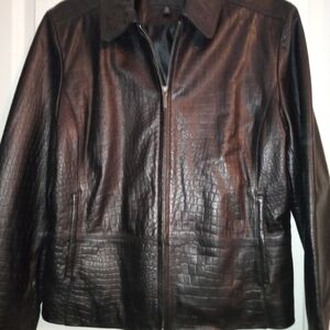 Gorgeous leather jacket snake....or something else embossed size L